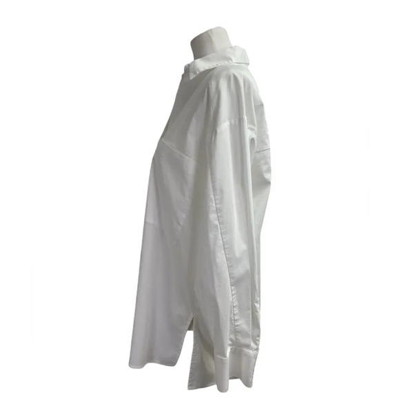 Magaschoni White Long Sleeve Blouse, size large. Gold buttons oversized top - Picture 5 of 15